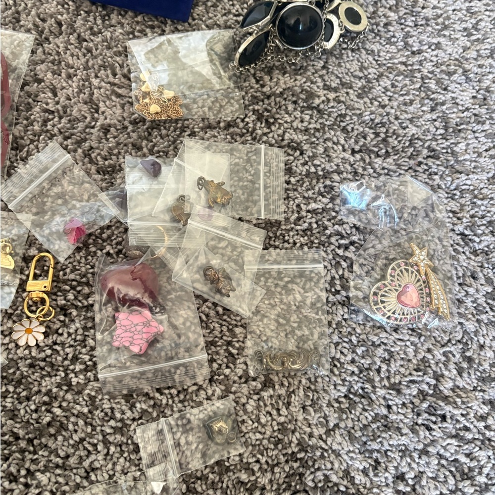 Mystery, Not So Mystery Bundle - Picture 7 of 10